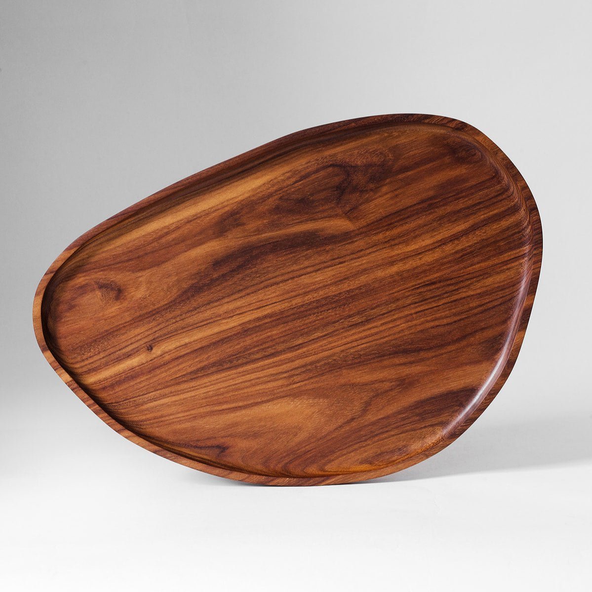 Anchored in Flexibility: A Table That Tells Your Story - Resonant