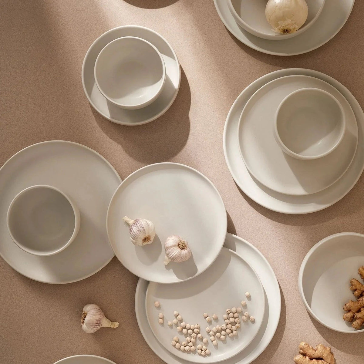 Flat Salad/Dinner Plate | Edan 9.4" - Matte White Stoneware Set - Resonant- Gharyan Stoneware