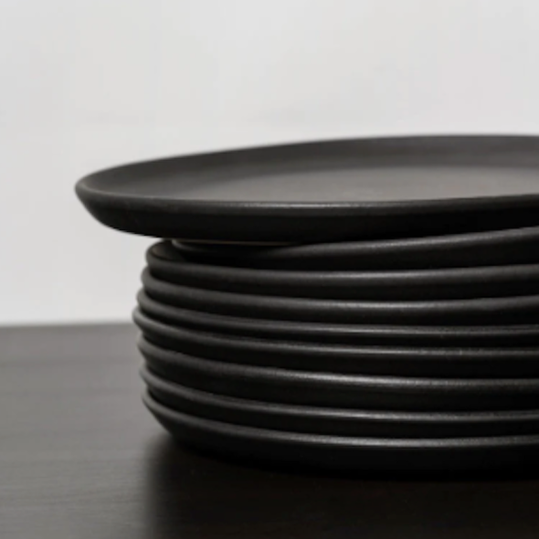 Flat Salad/Dinner Plate | Edan 9.4" - Matte Black Stoneware - Resonant- Gharyan Stoneware