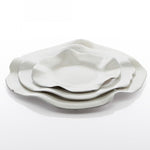 Ruffled Plates by Lunares - Resonant