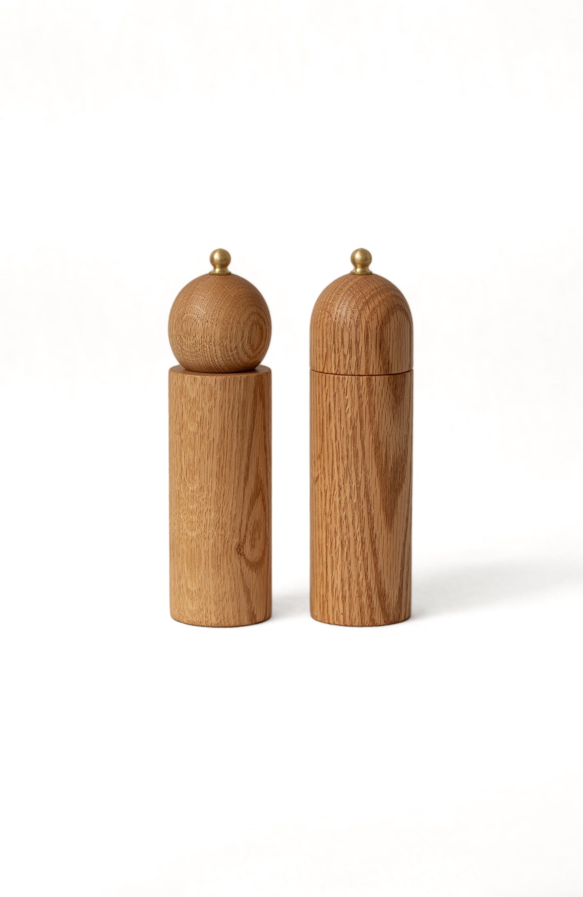 Pepper and Salt Mill Pair in oak - Resonant