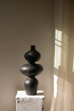 Sewu Vessel Charcoal - Resonant