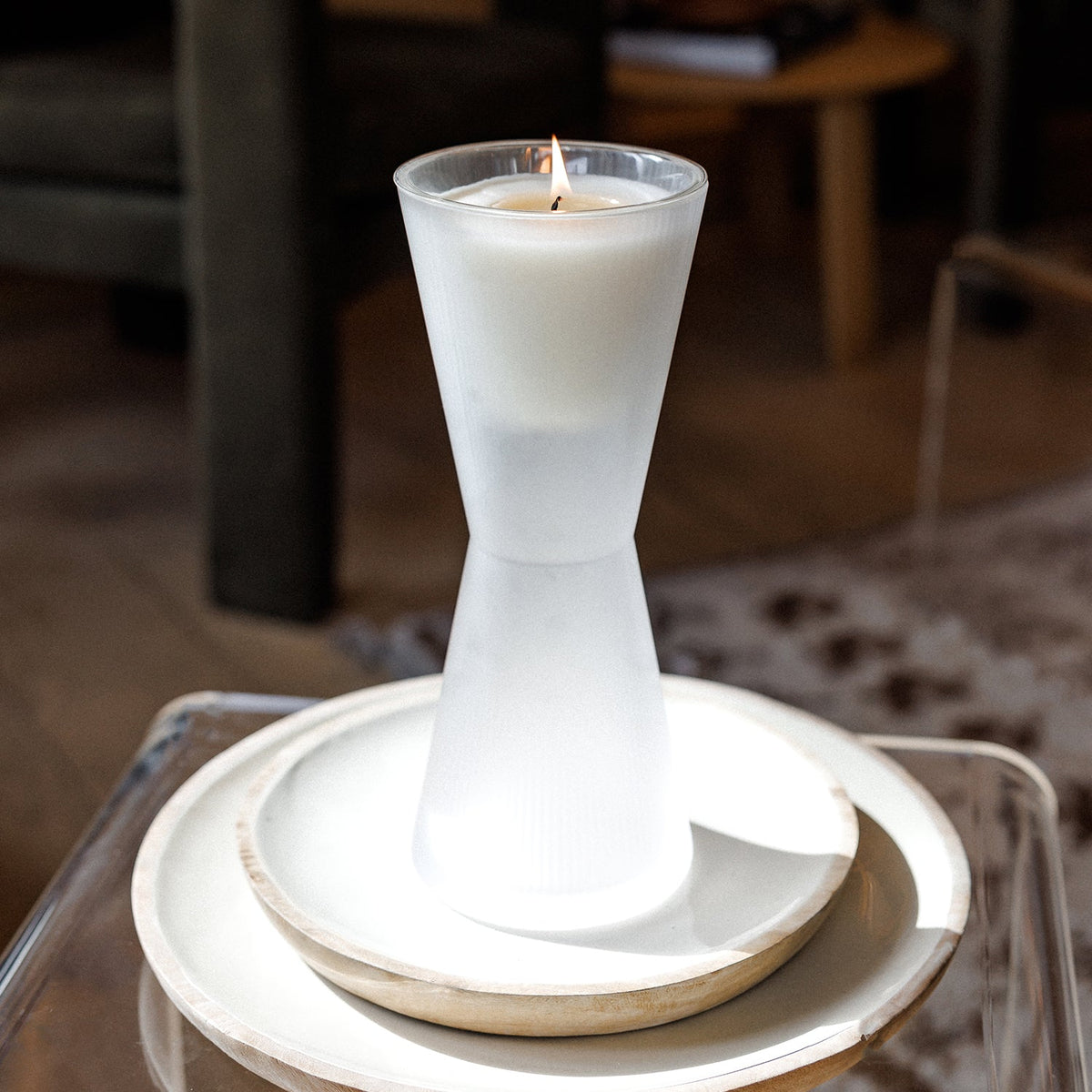 AIZ Candle - Cedar & Black Cherry - Resonant- Oaziz Candles