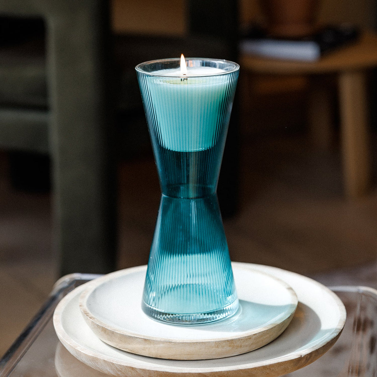 AIZ Candle - Cedar & Black Cherry - Resonant- Oaziz Candles
