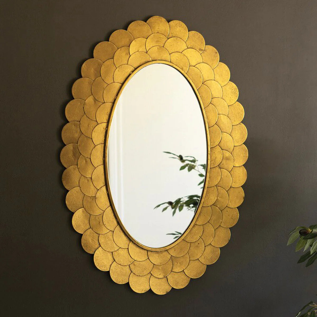 Scalloped Mirror - Resonant