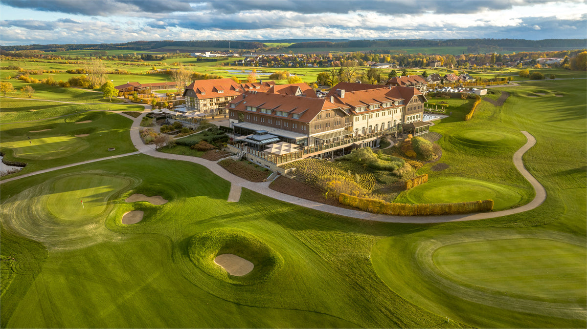 GOLF - Resonant- Coffee Table Book