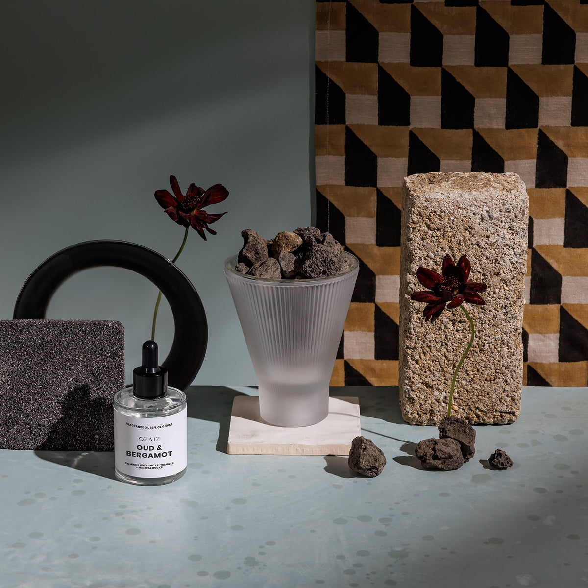 ZAI Lava Rock Diffuser - Fig & Flowers - Resonant- Oaziz Candles - Frosted / Fig & Flowers