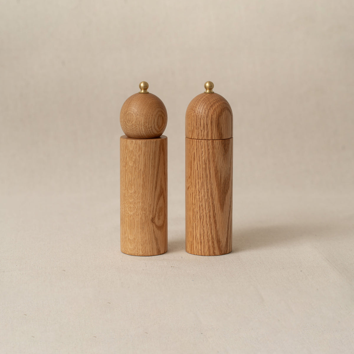 Pepper and Salt Mill Pair in oak - Resonant