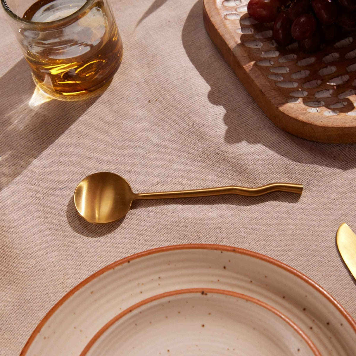 Emma Flatware (Set of 20) by MESO - Resonant