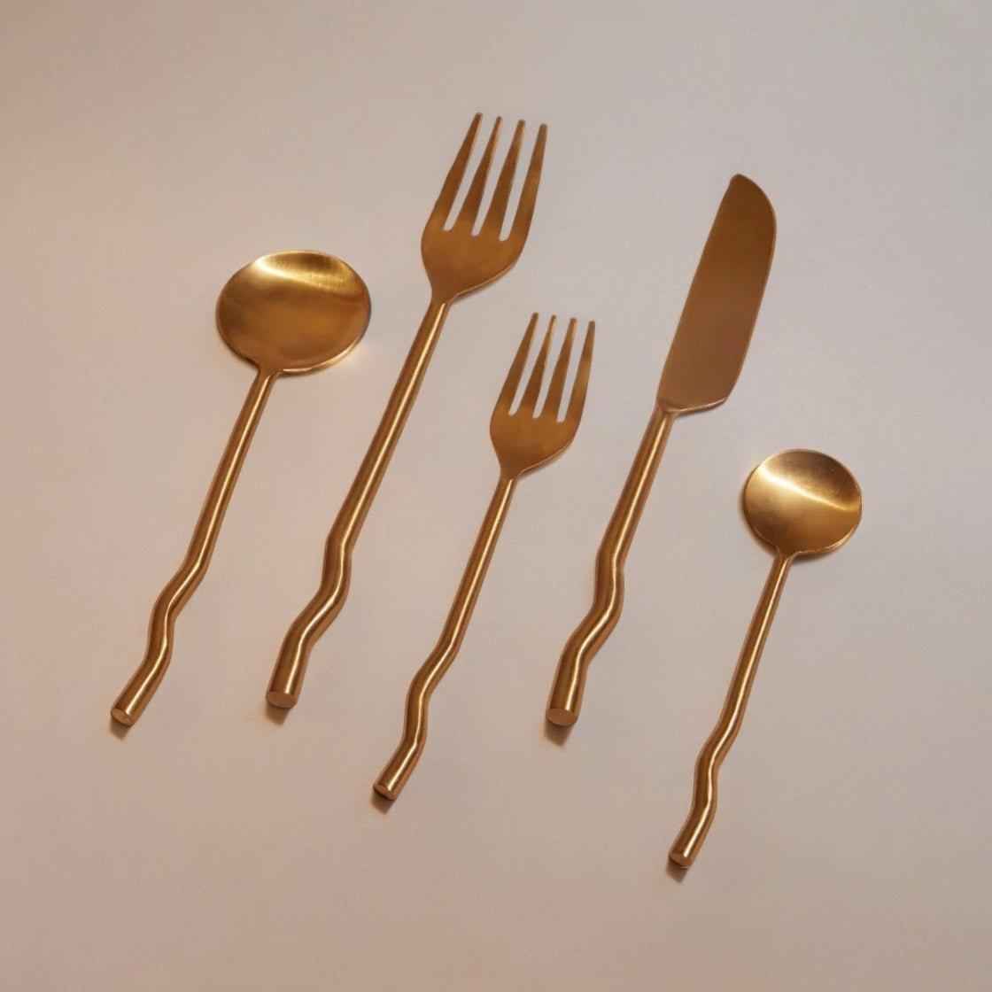 Emma Flatware (Set of 20) by MESO - Resonant