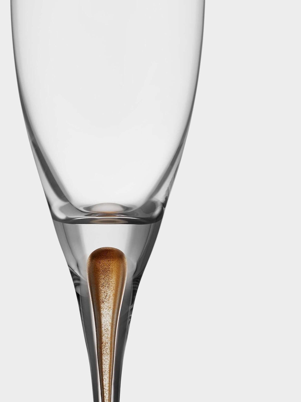 Orrefors Intermezzo Gold Champagne Flutes (7oz): Celebrate in Style at Resonant OrreforsSTEMWAREChampagne GlassesGLASSWARE